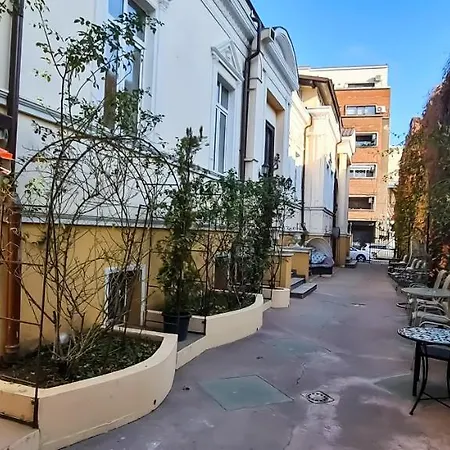 Hostel 5 Stars High *