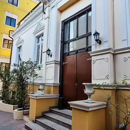 5 Stars High Bucarest