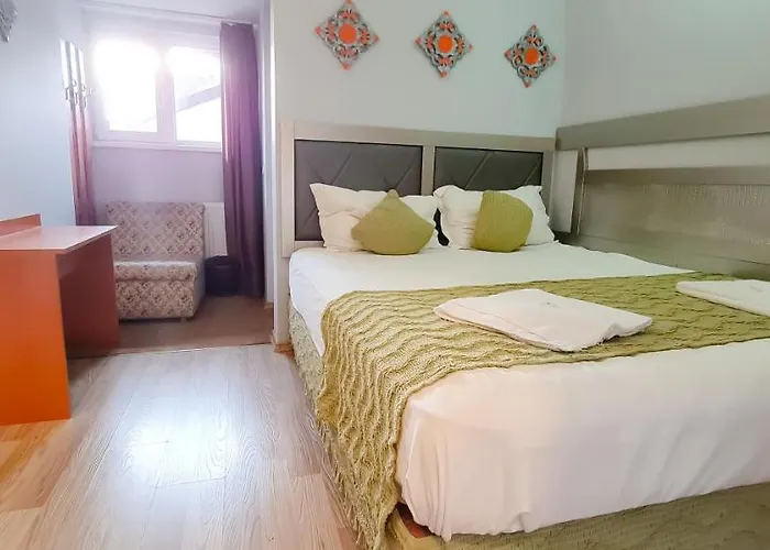 5 Stars High Hostel *