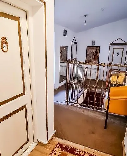 Albergue 5 Stars High *