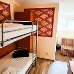 Vandrarhem 5 Stars High *