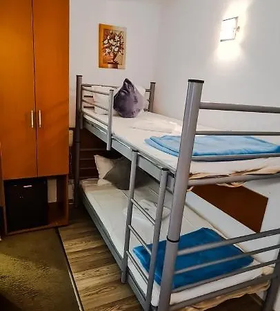 5 Stars High * Bukareszt