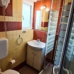 Albergue 5 Stars High *