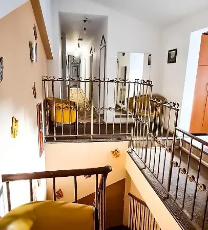 Auberge de jeunesse 5 Stars High *
